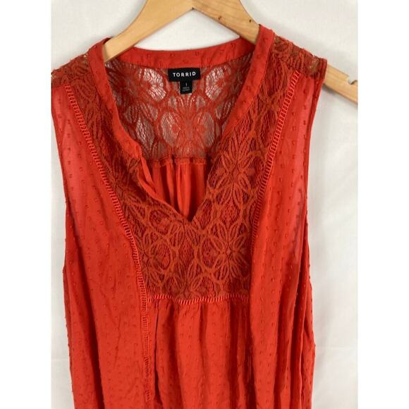 Torrid Swiss Dot Crochet Inset Tank Size 1X - Picture 5 of 10